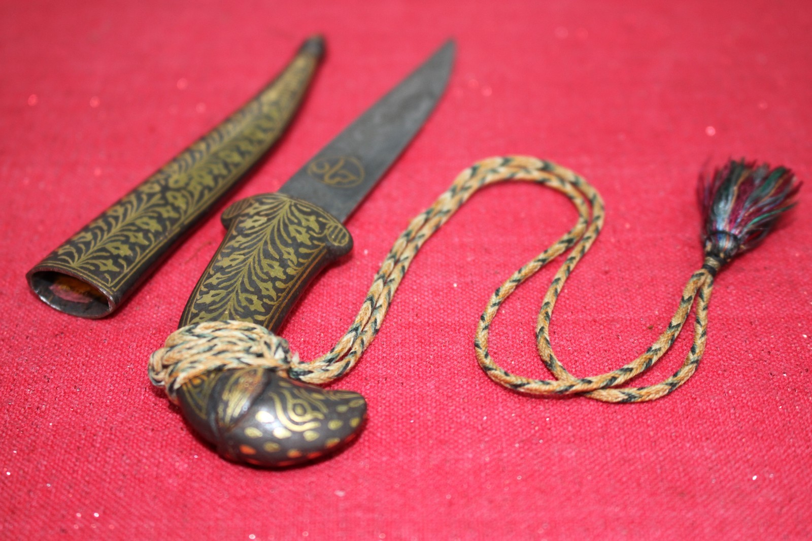Indian Koftgari dagger, 20th C.