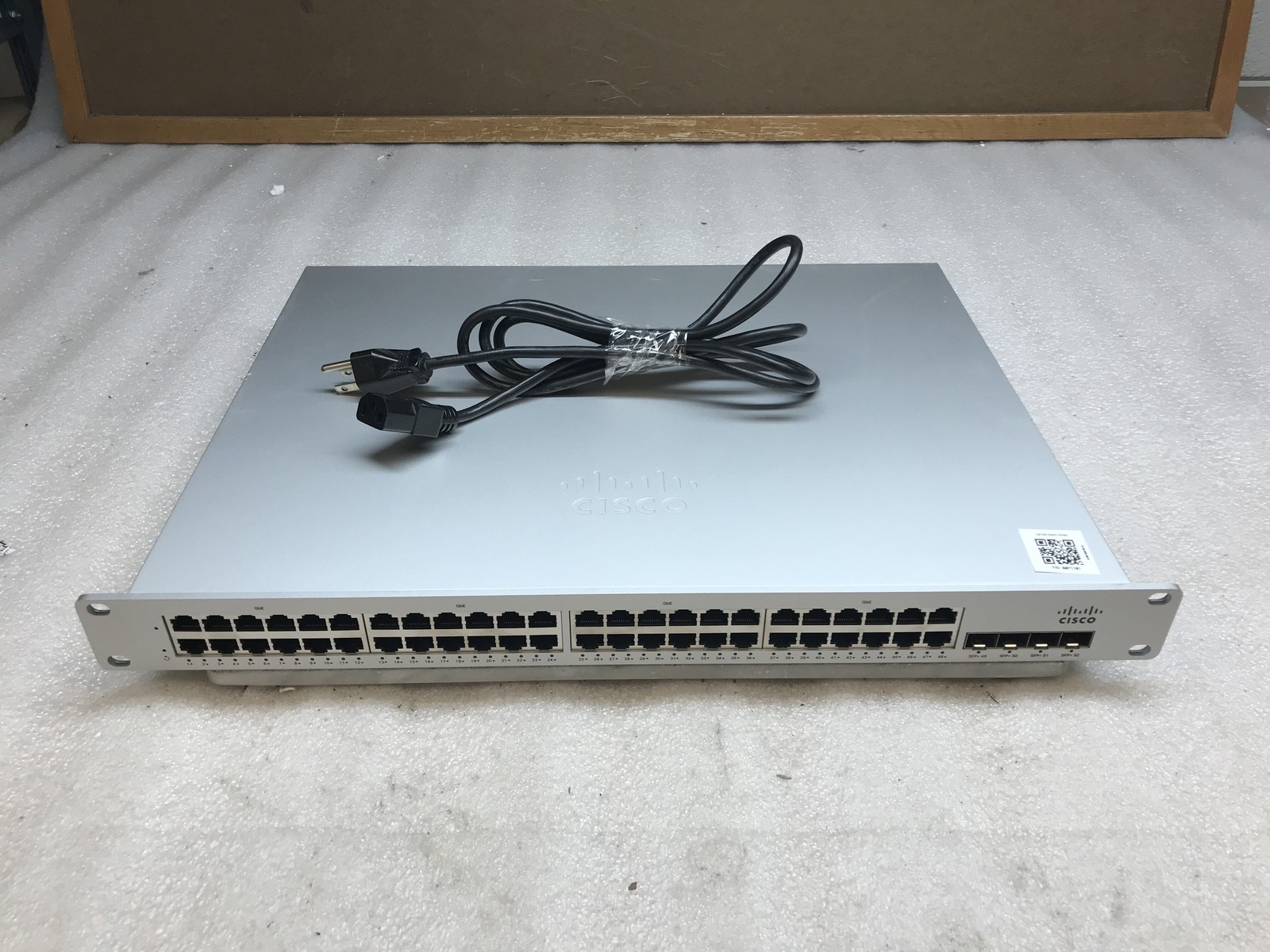 Cisco Meraki MS225-48-HW 48-Port 1U Fully Managed Switch | 4x SFP+ Ports
