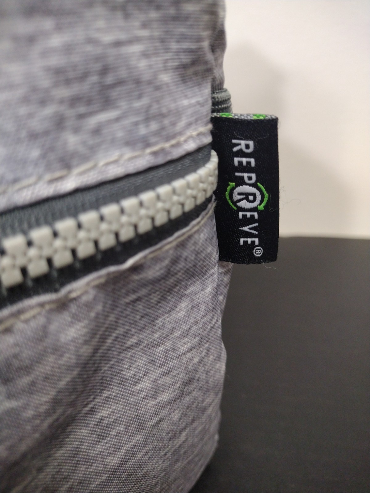 Igloo Cooler Bag Small Clean Good Zippers