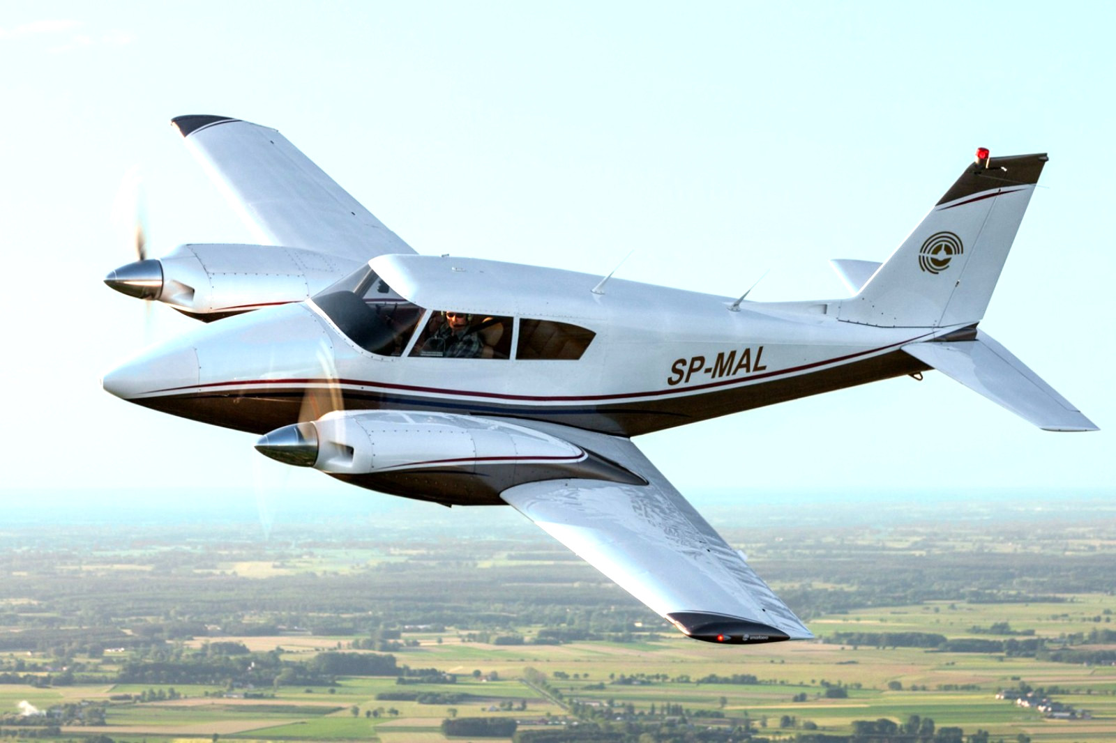 RC plans & Patterns GIANT PIPER TWIN COMNACHE Wingspan 74"