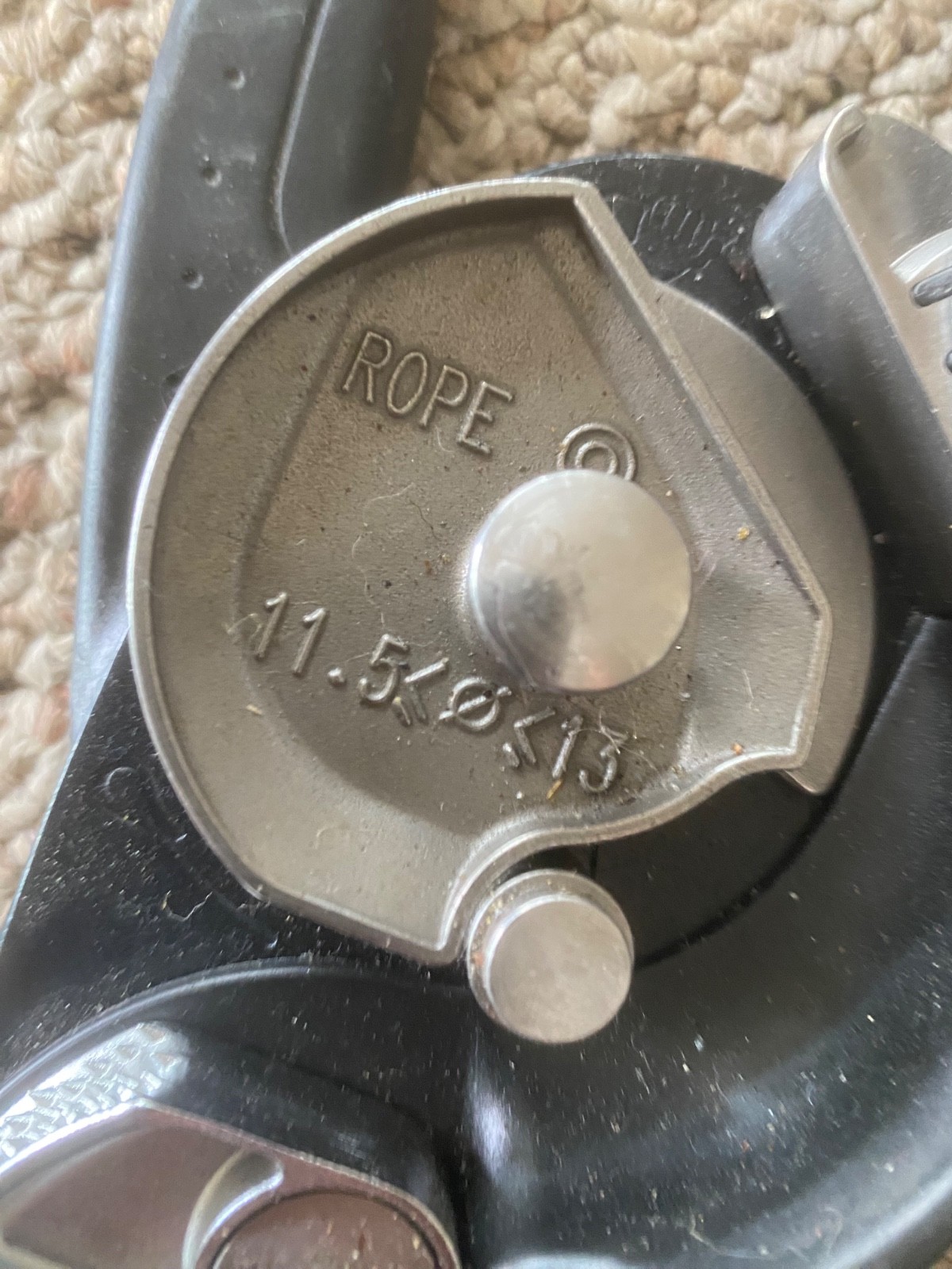 PETZL ID descender