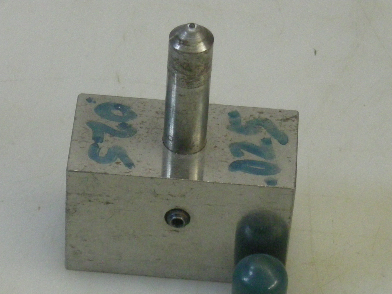 Norton FB25-6 Diamond Ball Point Plunge Dresser 0.025" R