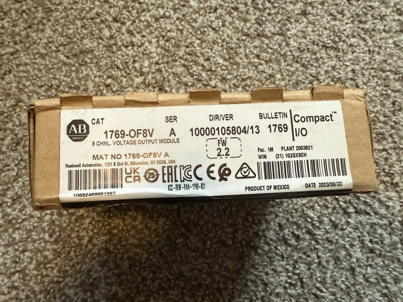Allen-Bradley 1769-OF8V SER A CompactLogix 8 Pt Output Module 1769OF8V Sealed