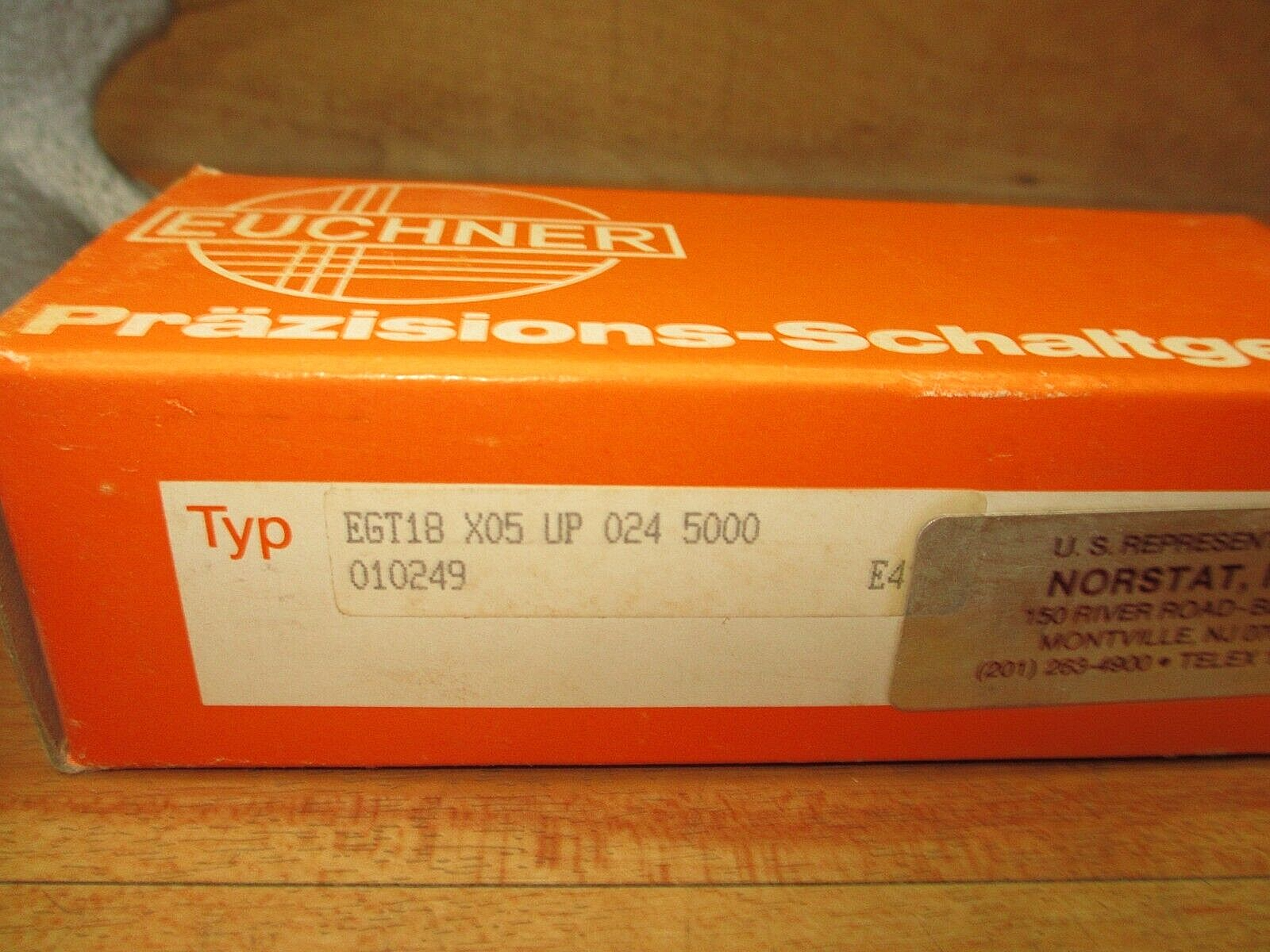 Euchner EGT18 X05 UP 024 5000 *NEW* Proximity Switch Sensor 010249