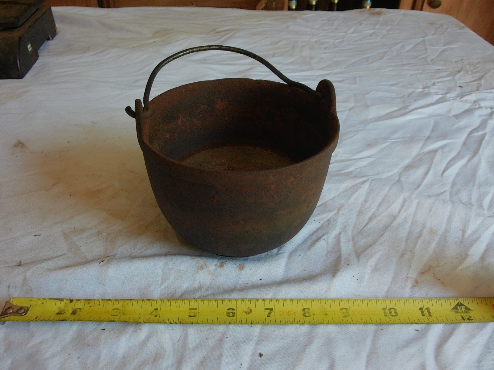 Vintage Heavy 9 lb Cast Iron Lerad Melting Smelting Pot Lot 26-27-1