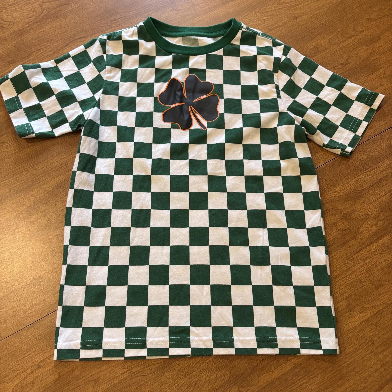 St. Patrick's Day Green White Checkered Clover T-Shirt Kids Medium 8