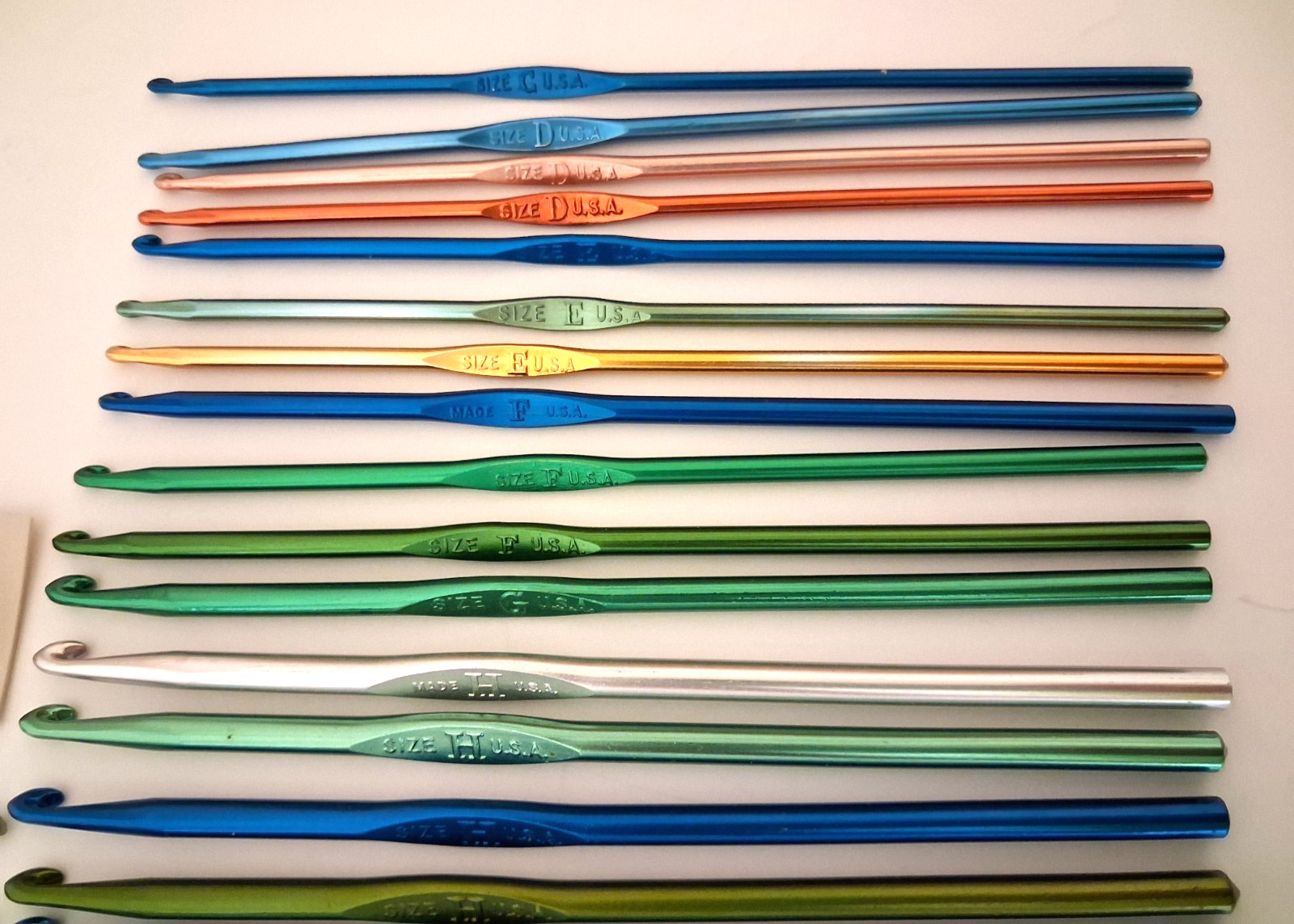 Vintage Crochet Hooks Lot of 42 Aluminum Bates, Boye Oxmoor