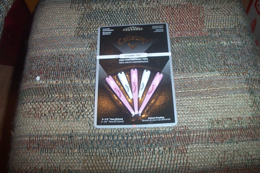 2 packs BRAND NEW Callaway Eterni - Tees - 5 Count  2 white  3 pink  2 1/8 3 1/4