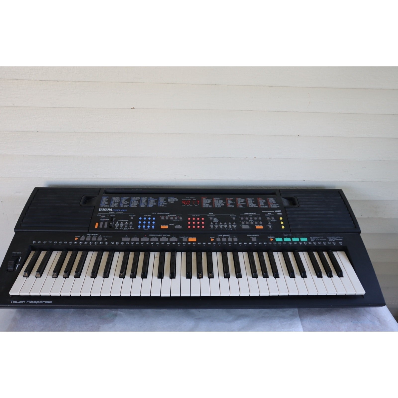 Yamaha PSR-85 Portatone 90s Vintage 61-Key Electronic Keyboard MIDI Japan
