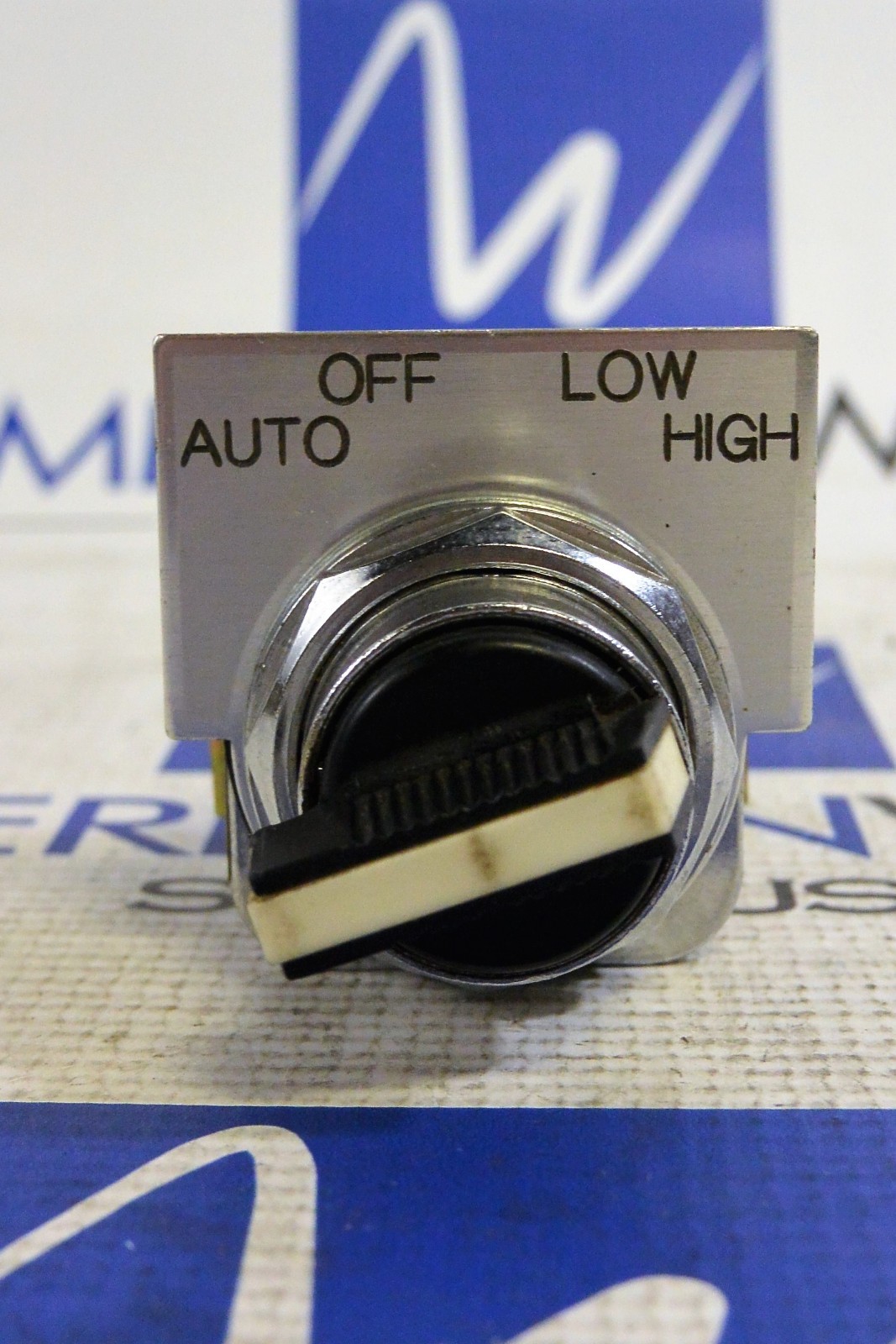 FURNAS 52SA2HAB 4 POS  SELECTOR SWITCH SERIES F