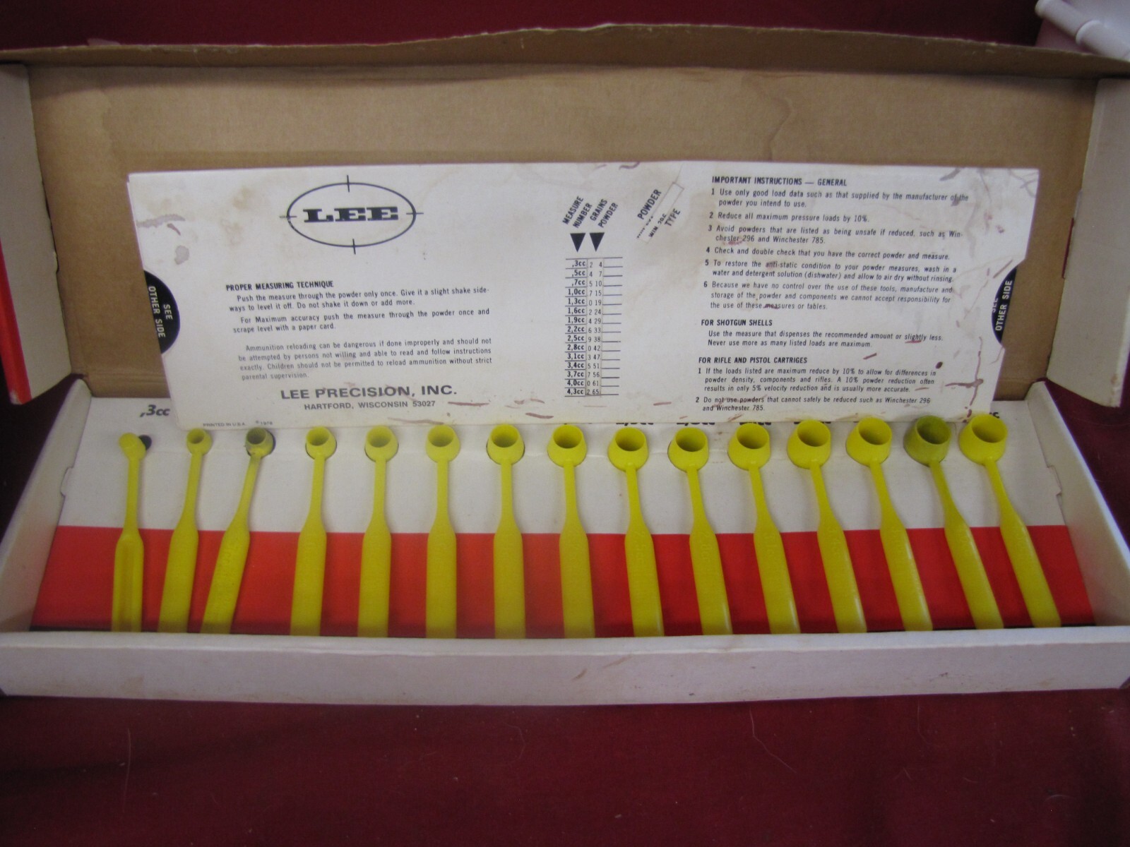 Lee 90100 Powder Measure Kit Fifteen Powder Measures