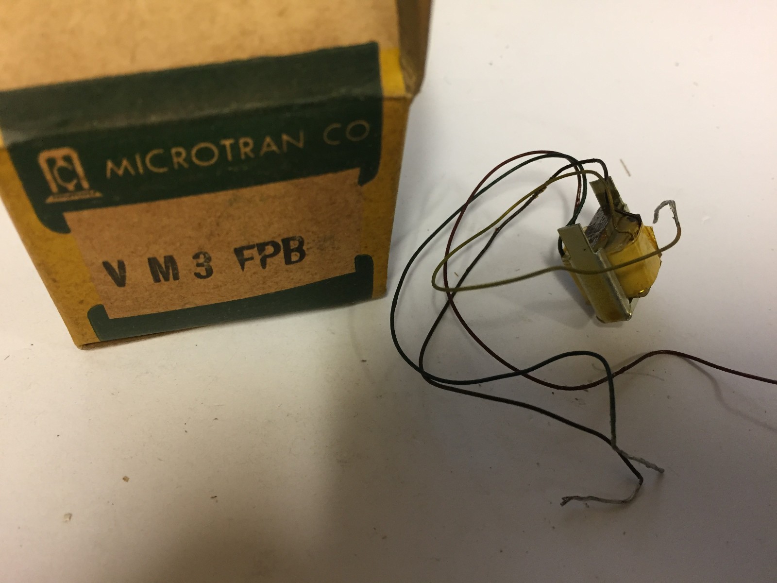 VM3-FPB     MICROTRAN VERI MINI   TRANSFORMER 25,000 PRI 600 SEC  NOS