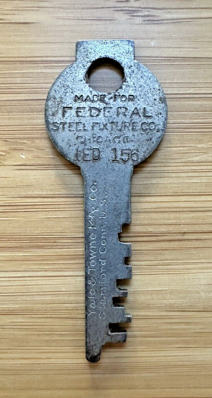 Vintage Yale Towne flat key Federal Steel Fixture Co Chicago IED 156 # 2453