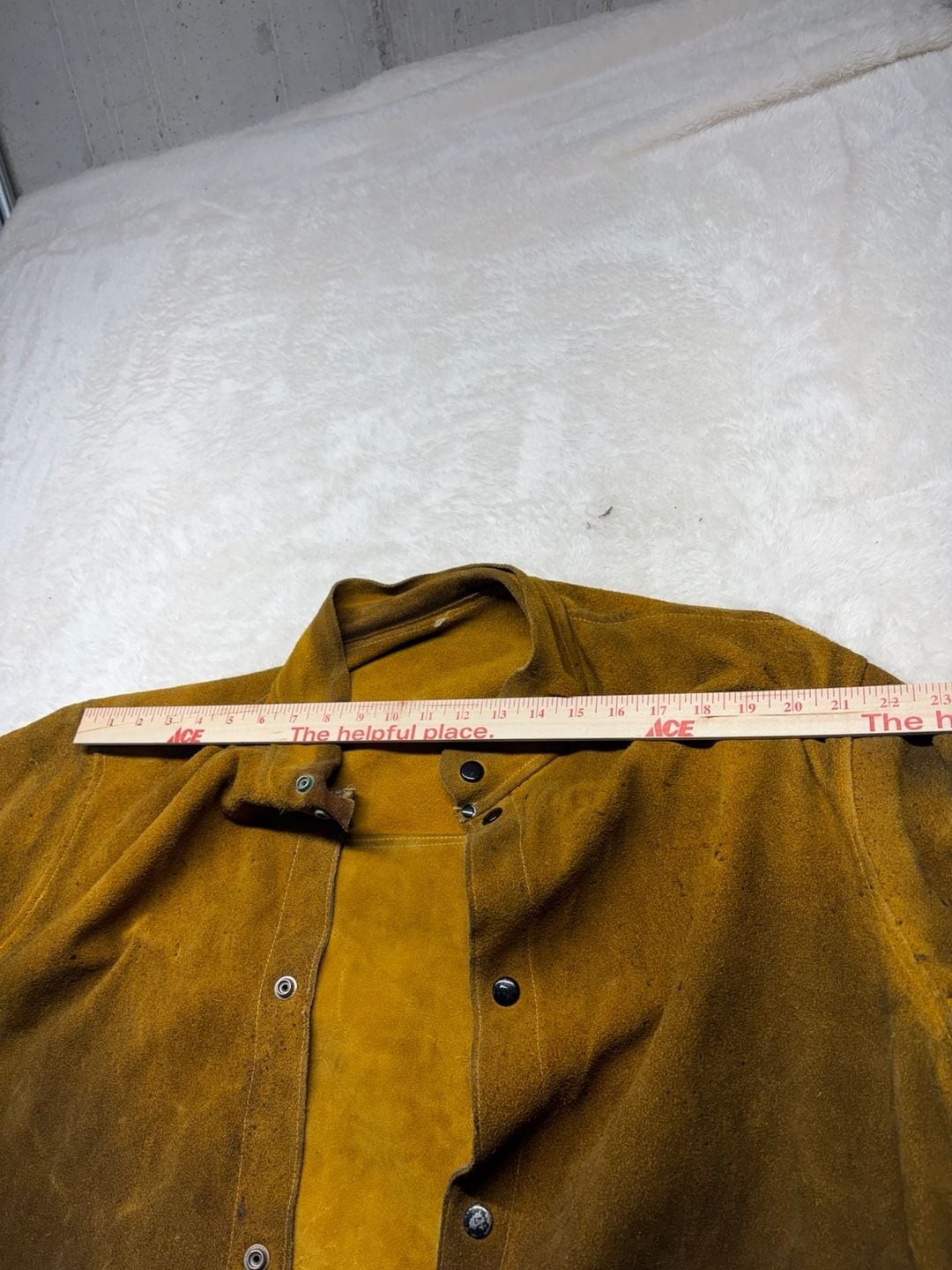 Tillman Welding Jacket heavy duty preowned recently cleaned. Size XL