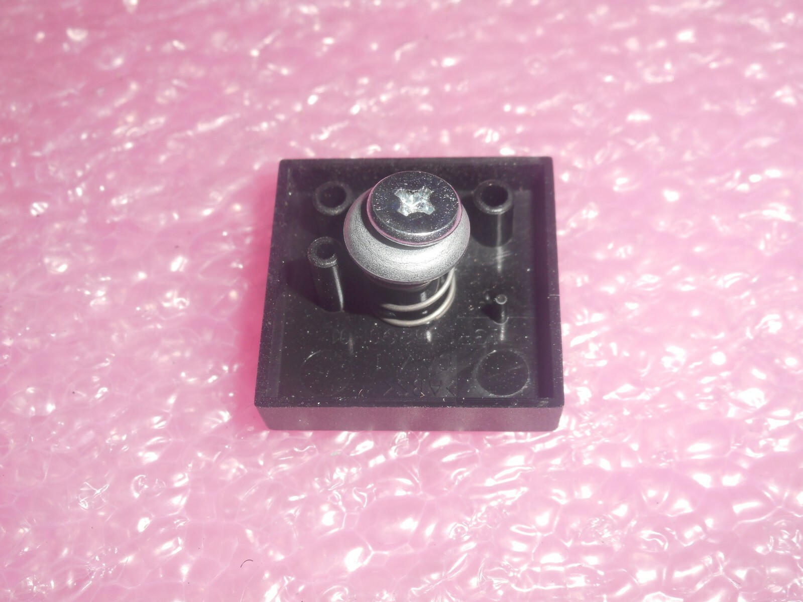 Dell OPTIPLEX 7050 MICRO FRONT COVER BADGE LOGO CHB02 RFY7C
