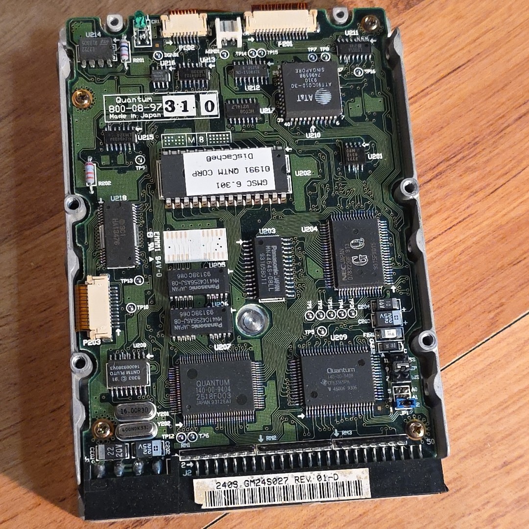 Vintage Quantum 800-08-97 Computer Prodrive LPS Hard Drive Apple Parts / repair