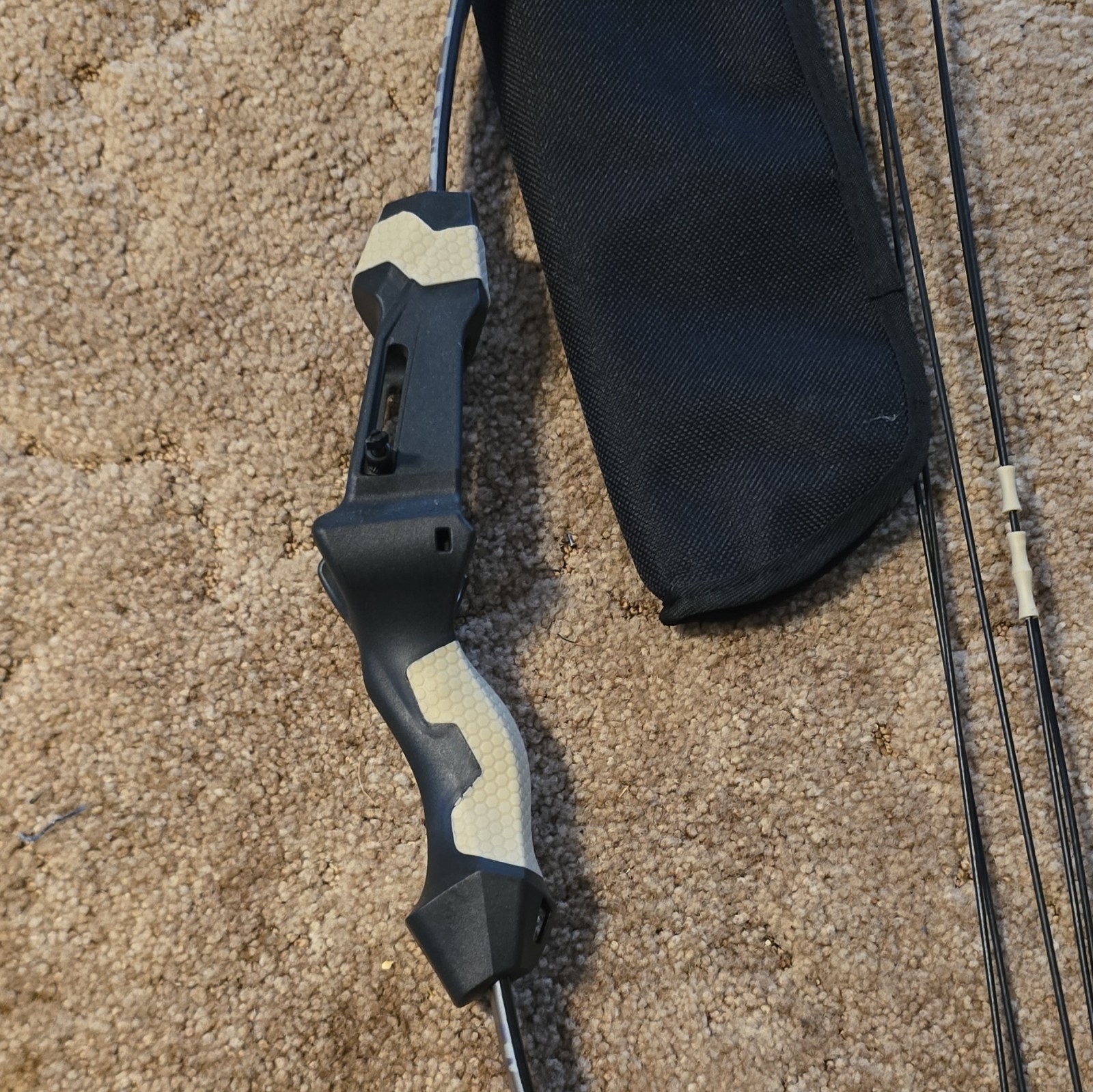 Mossy Oak Youth Compound Bow Black/Gray w/ Soft Case, & Arrows