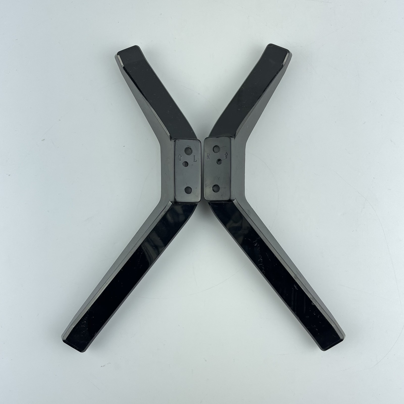 New Original Onn 43UB19E04 TV Stand Pair Legs Base