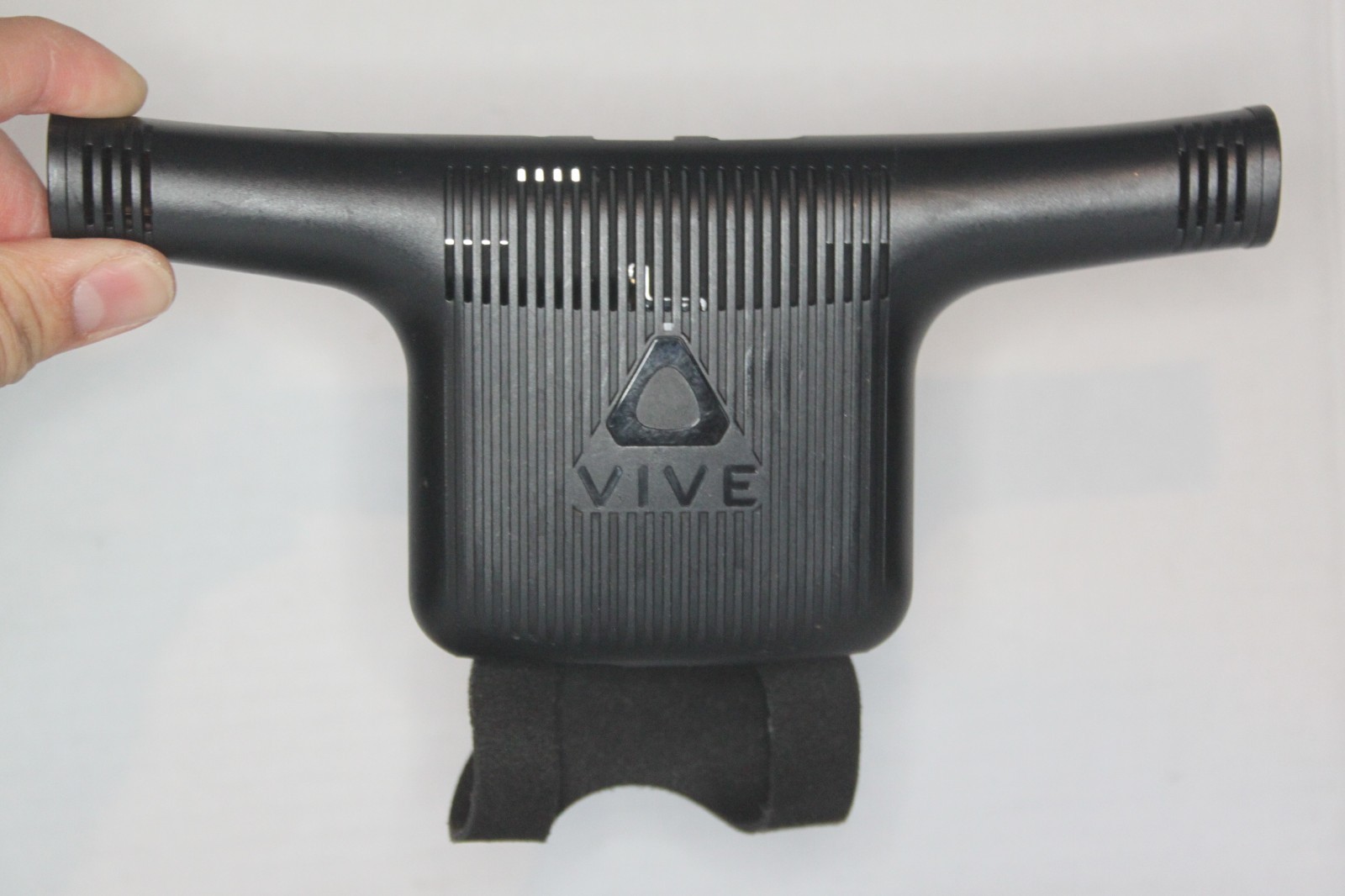 HTC VIVE Wireless Adapter Incomplete