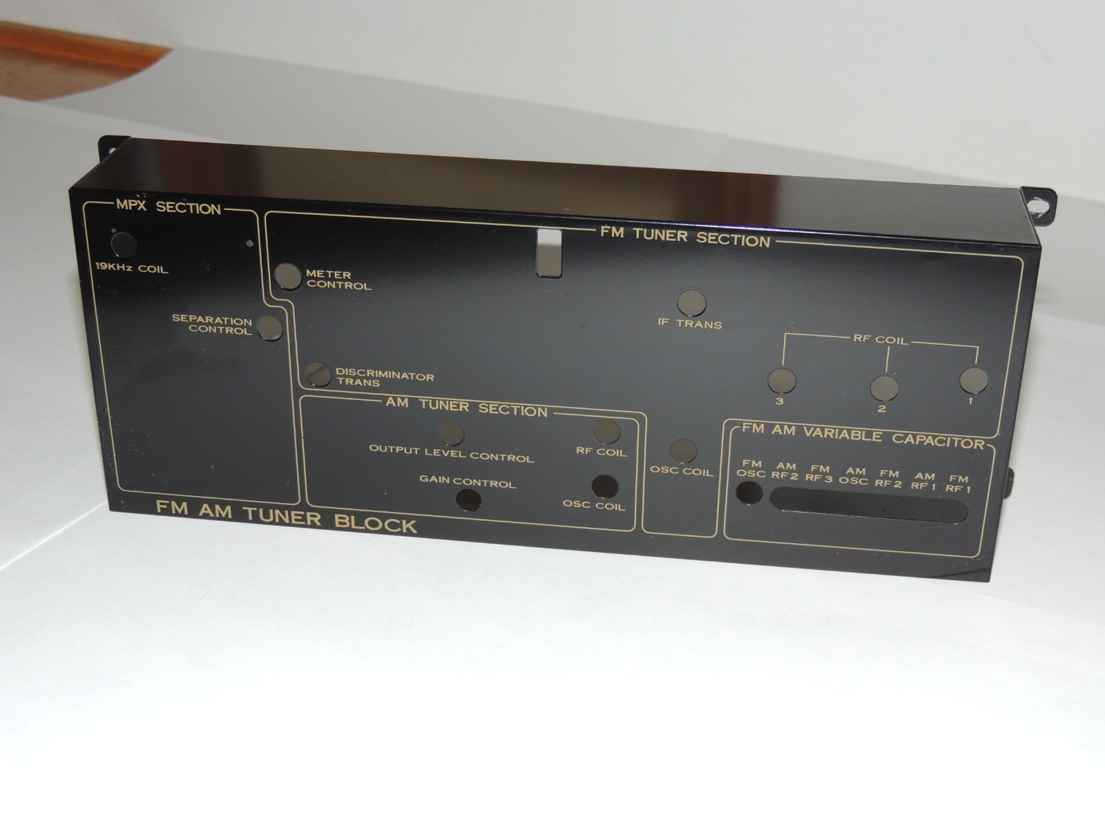 Pioneer TX-8100   AM/FM Tuner Shield   ANH-137-B