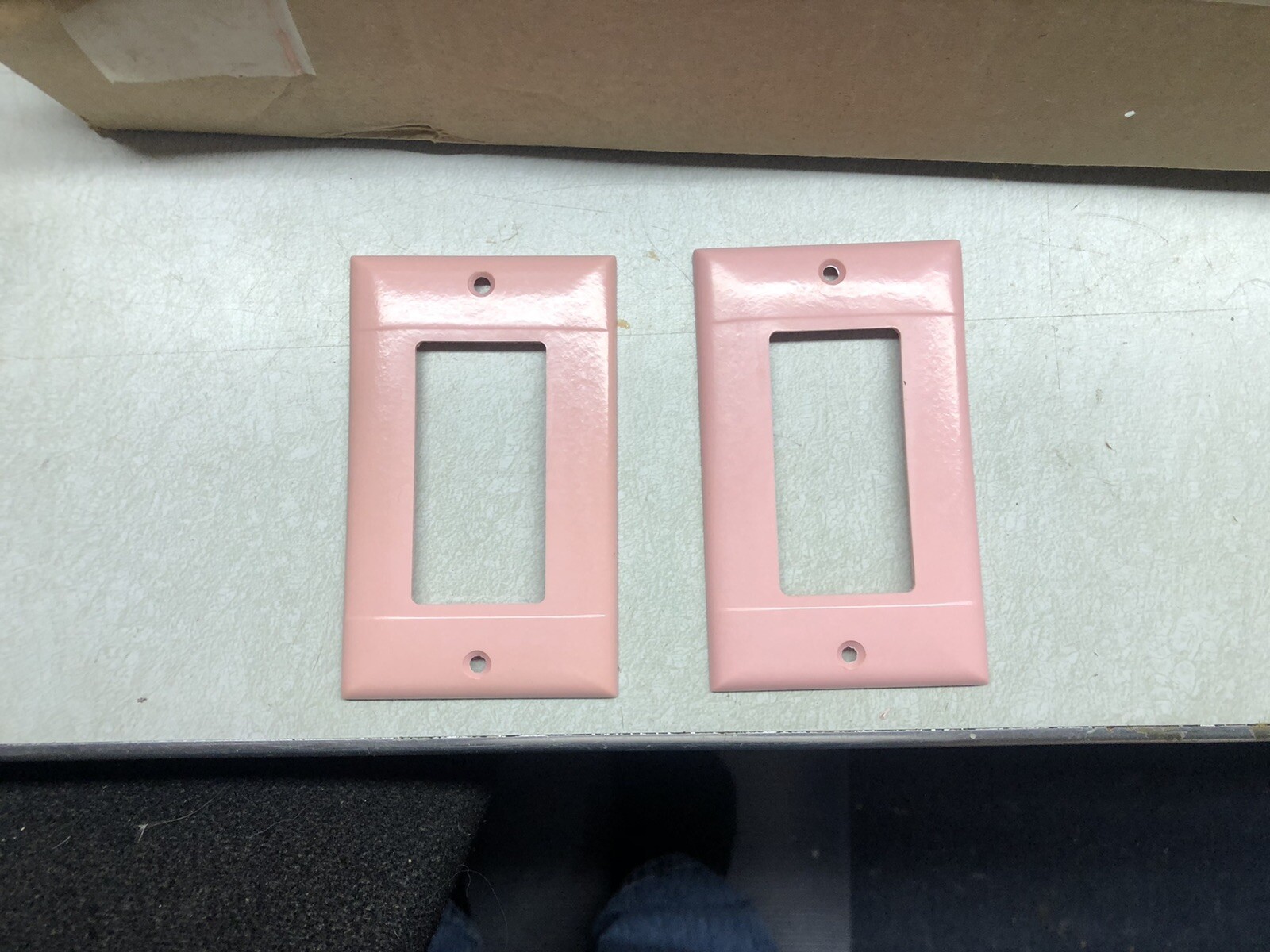 (20) Pass & Seymour Pink Decorator Plastic One Gang Plates.