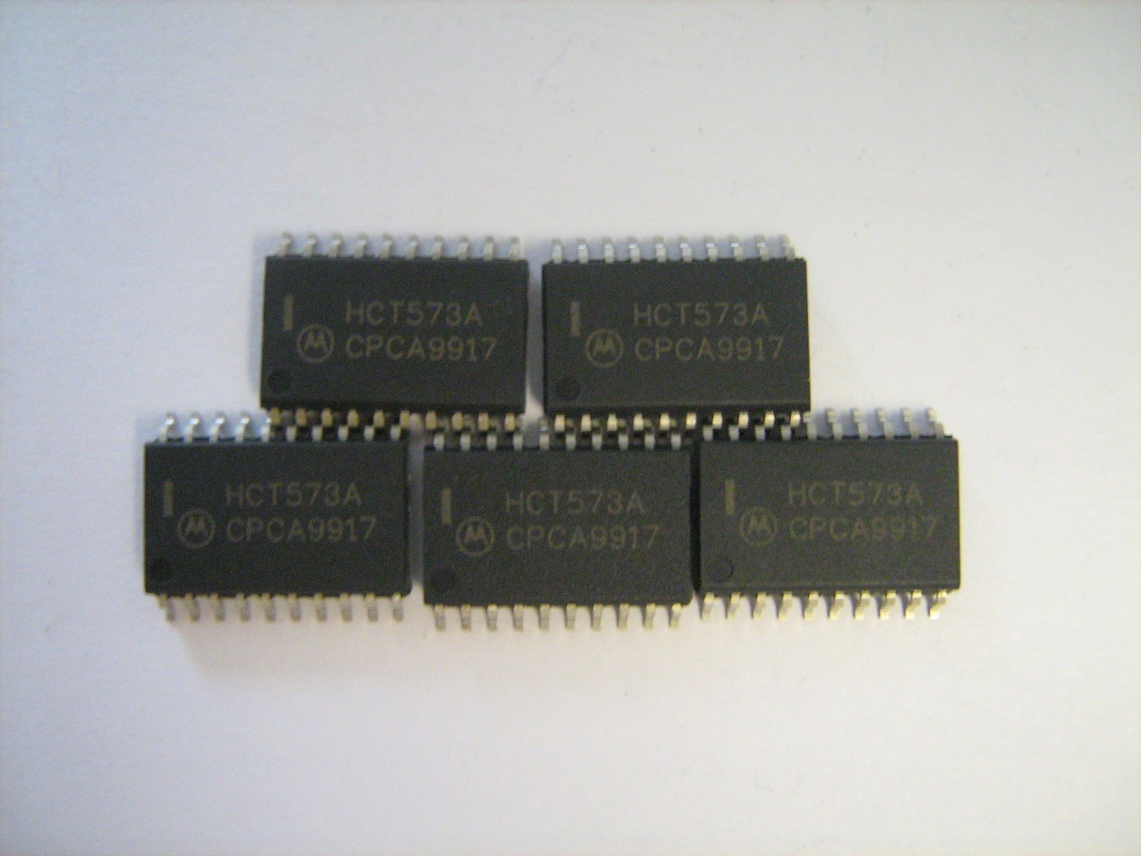 MOTOROLA HCT573A 573A IC Integrated Circuit 20-Pin - Lot of 5 NEW!! NOS
