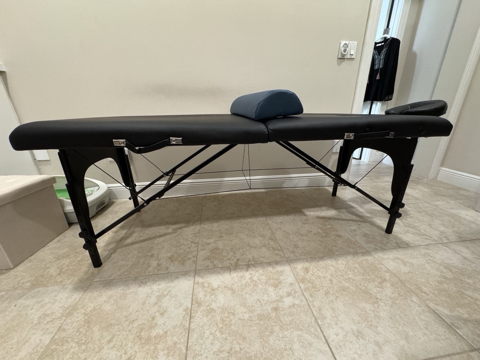 BestMassage Portable Massage Table with Carry Case Black