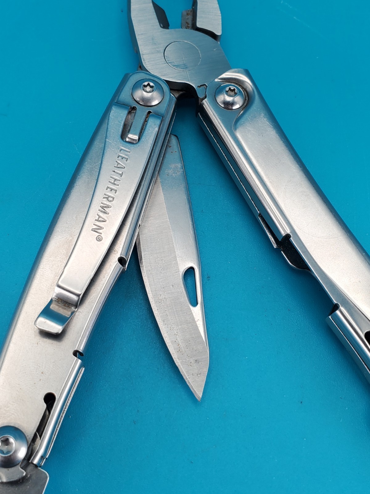 Leatherman Rev 3.8" Multi-Tool, Stainless!