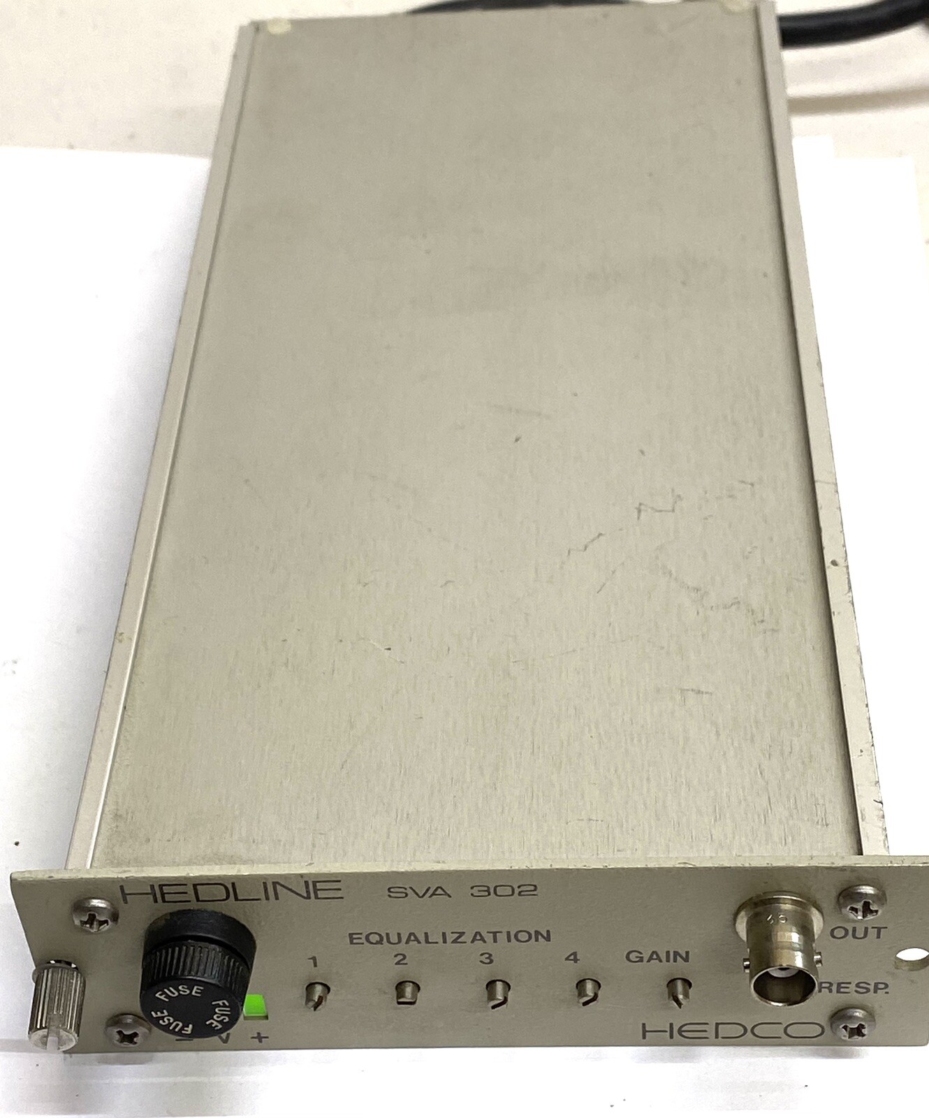 Hedco SVA-302 Hedline Silver 4-channel Audio/Video Equalizer