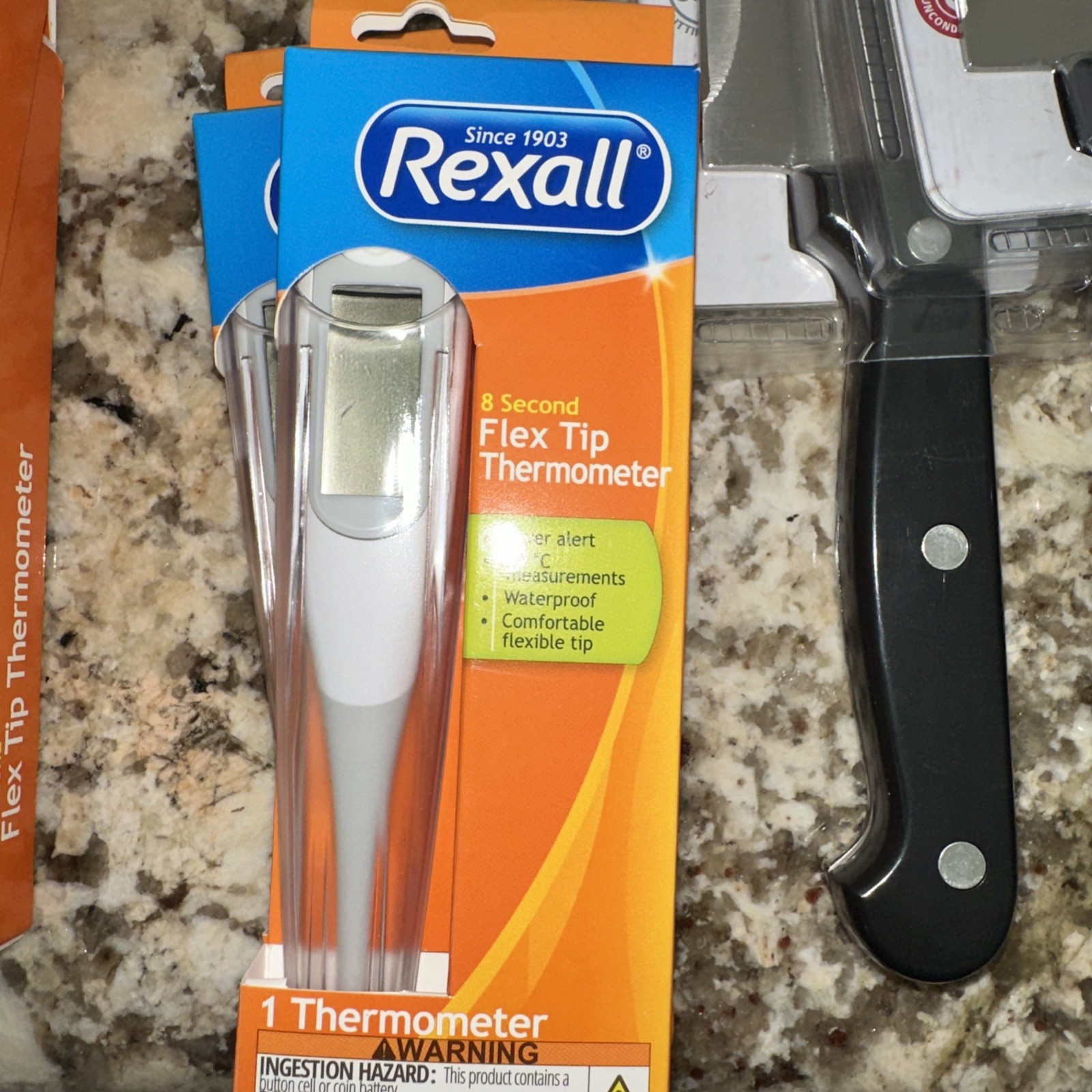 Rexall 8 Second Flex Tip Digital Thermometer Waterproof White with Case & Covers