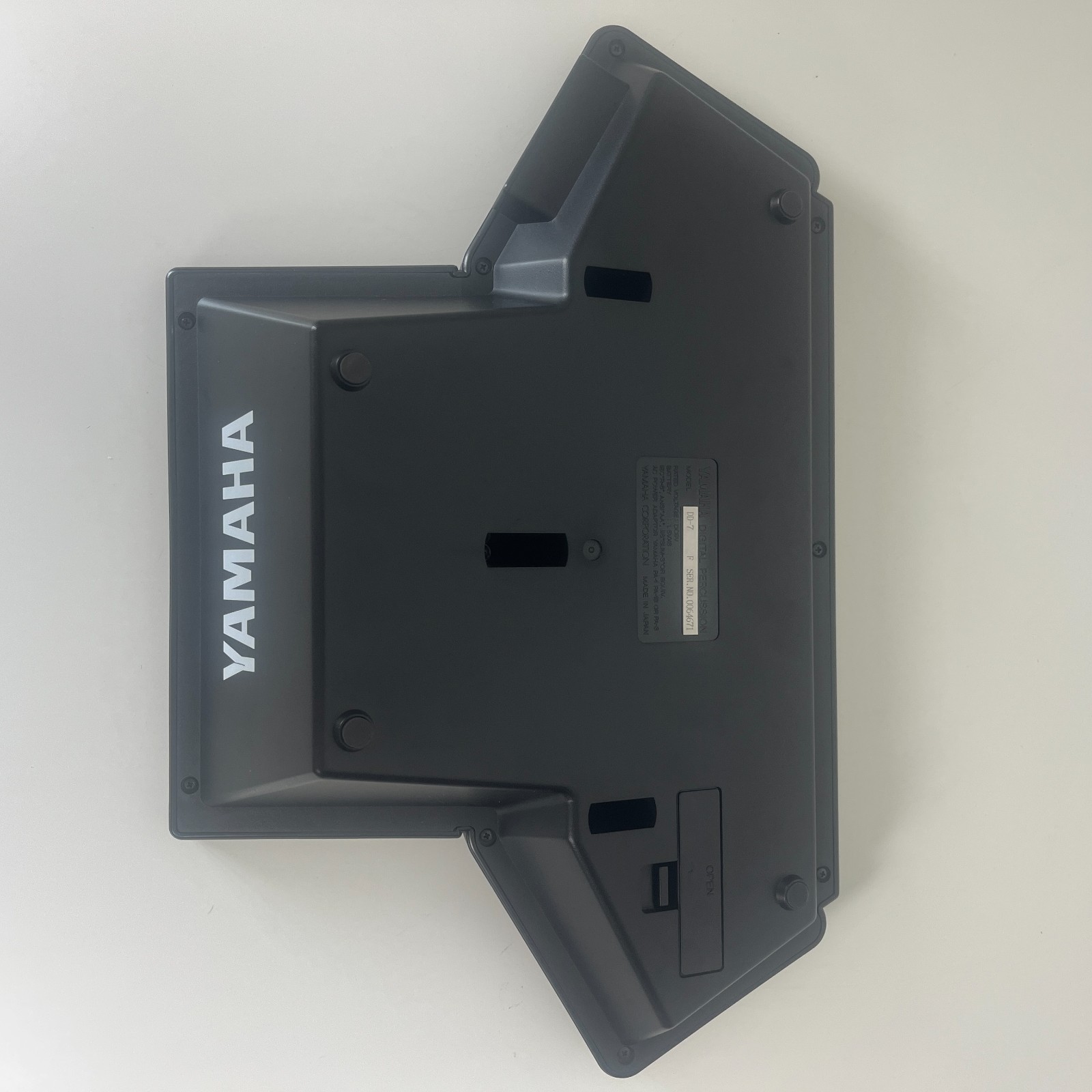 Yamaha DD-7 Super Session Player Digital Percussion Drum Machine, Sticks & Box