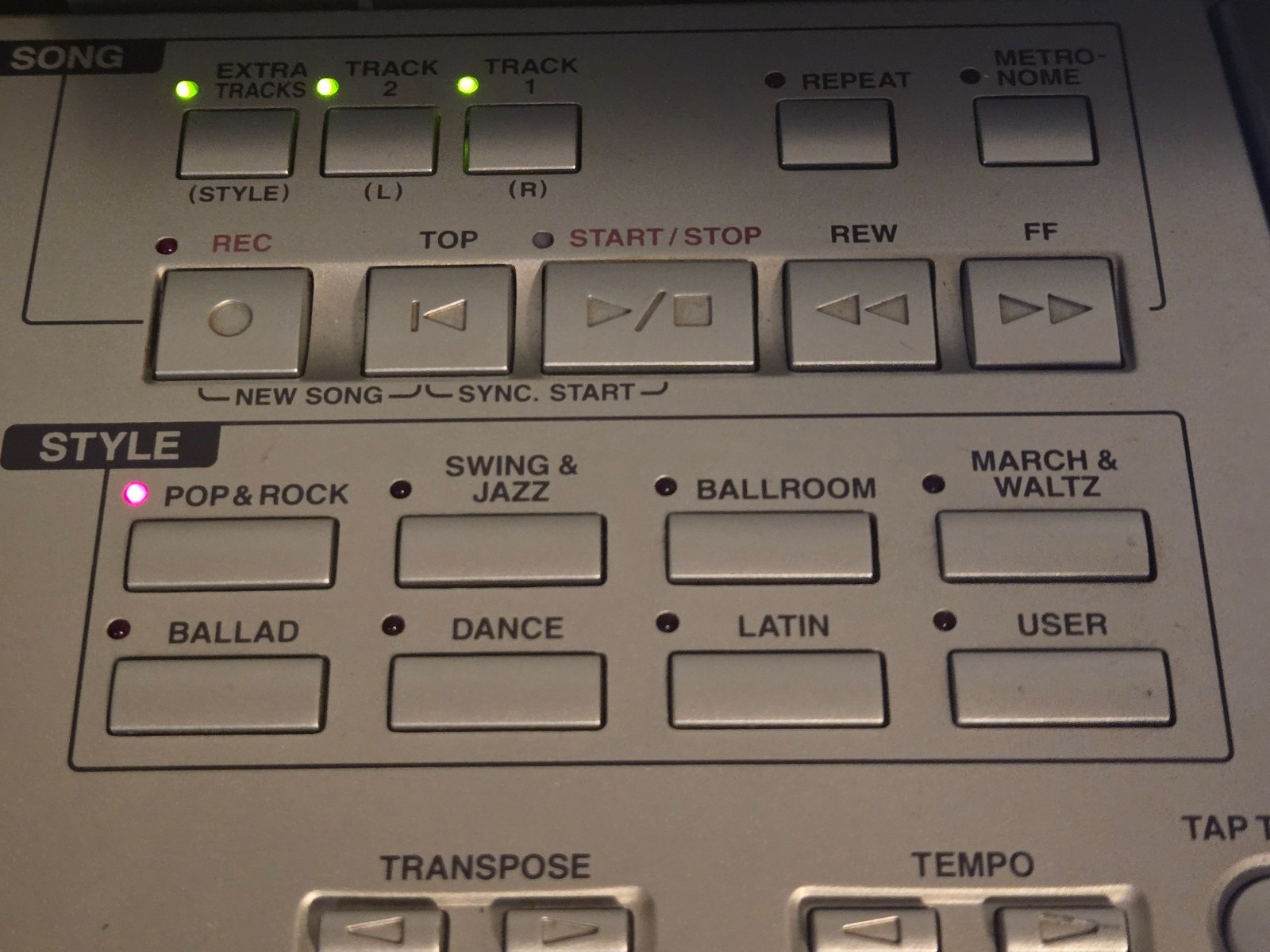 yamaha PSR 2100 KEYBOARD