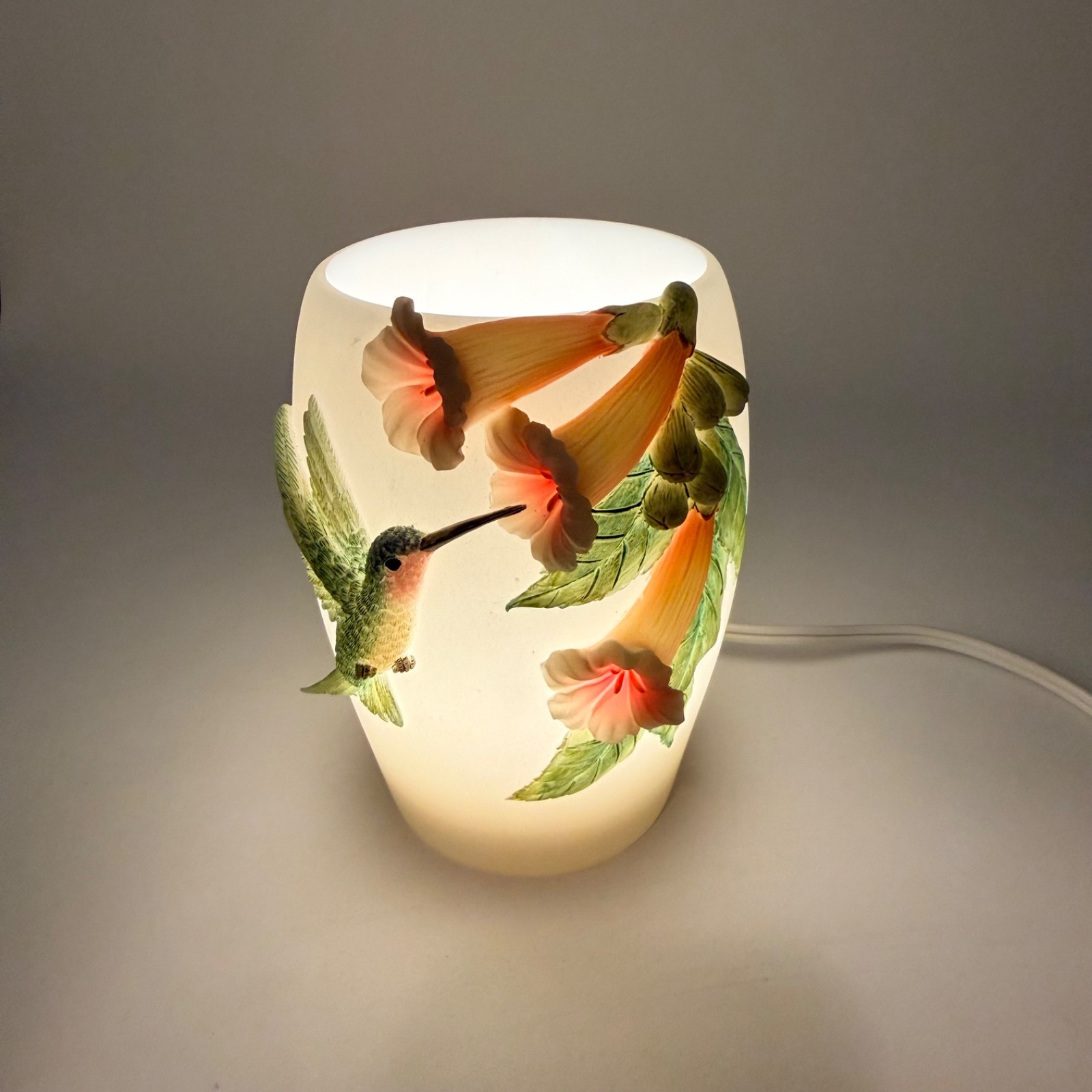 Ibis and Orchid Design Hummingbird and Trumpet Flower Vine Night Lamp Corded