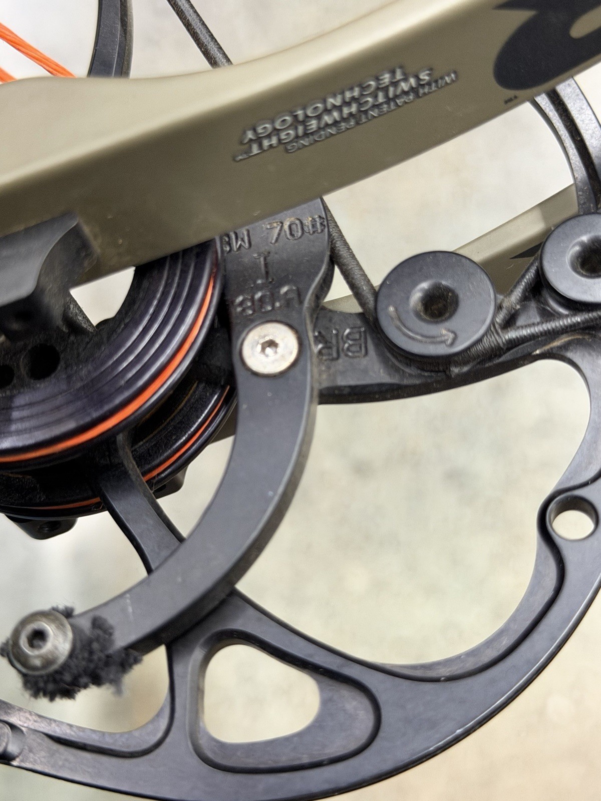 Mathews VXR 28 Green Ambush w/ Quiver