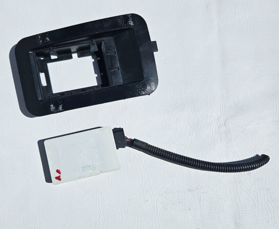 OEM 2011-2013 DODGE JEEP CHRYSLER BLIND SPOT DETECTION SENSOR 56038942AA