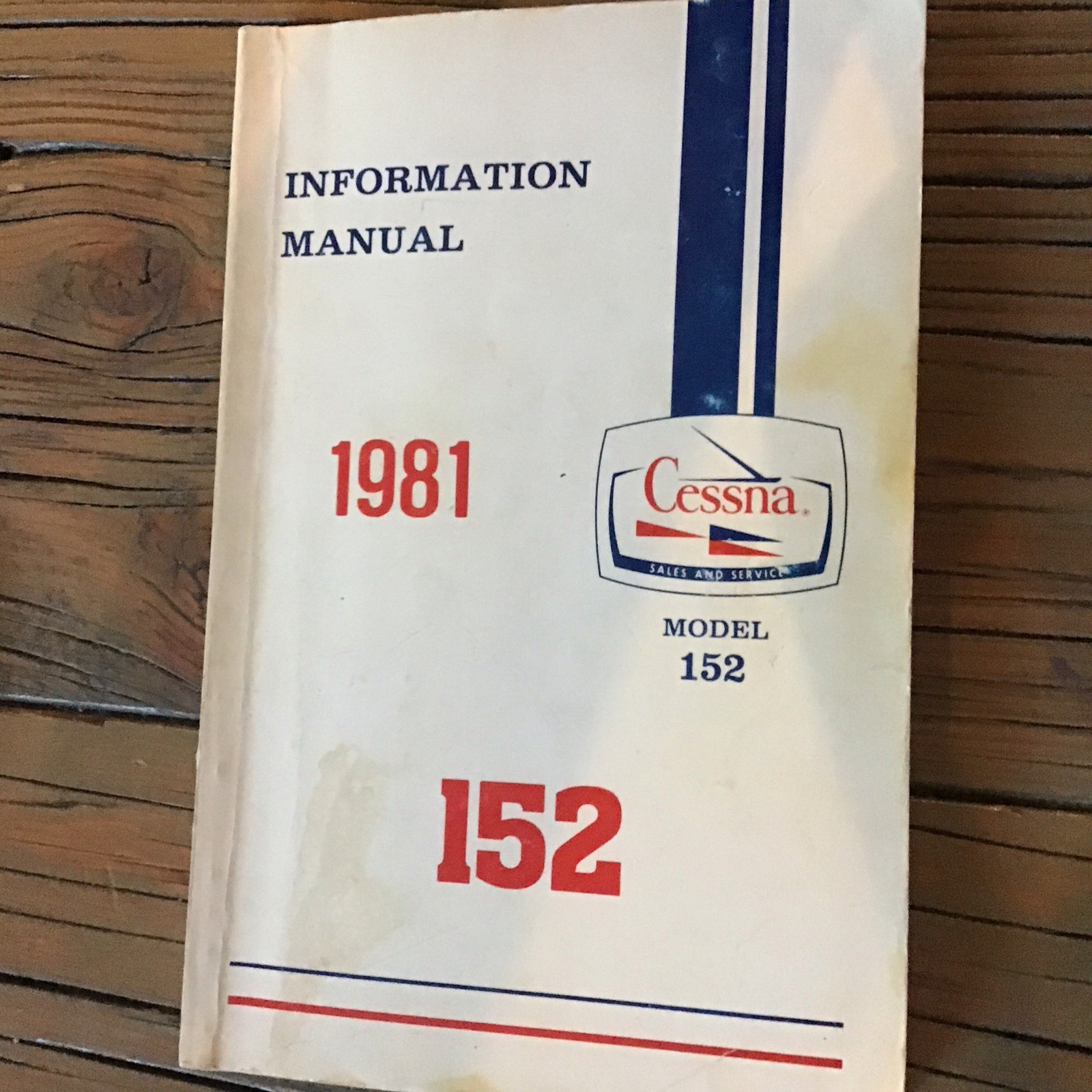 1981 Cessna Model 152 Information Manual Paperback