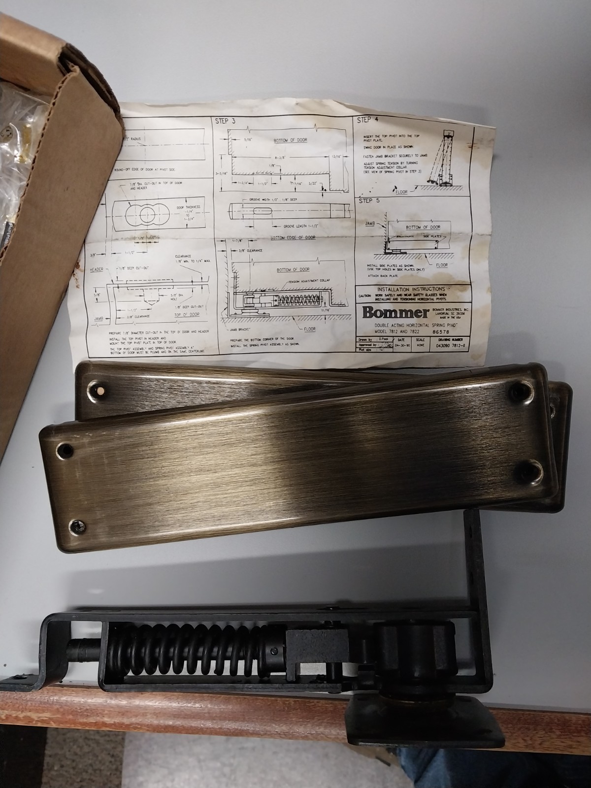 Double Acting Horizontal Spring Pivot 7822-609