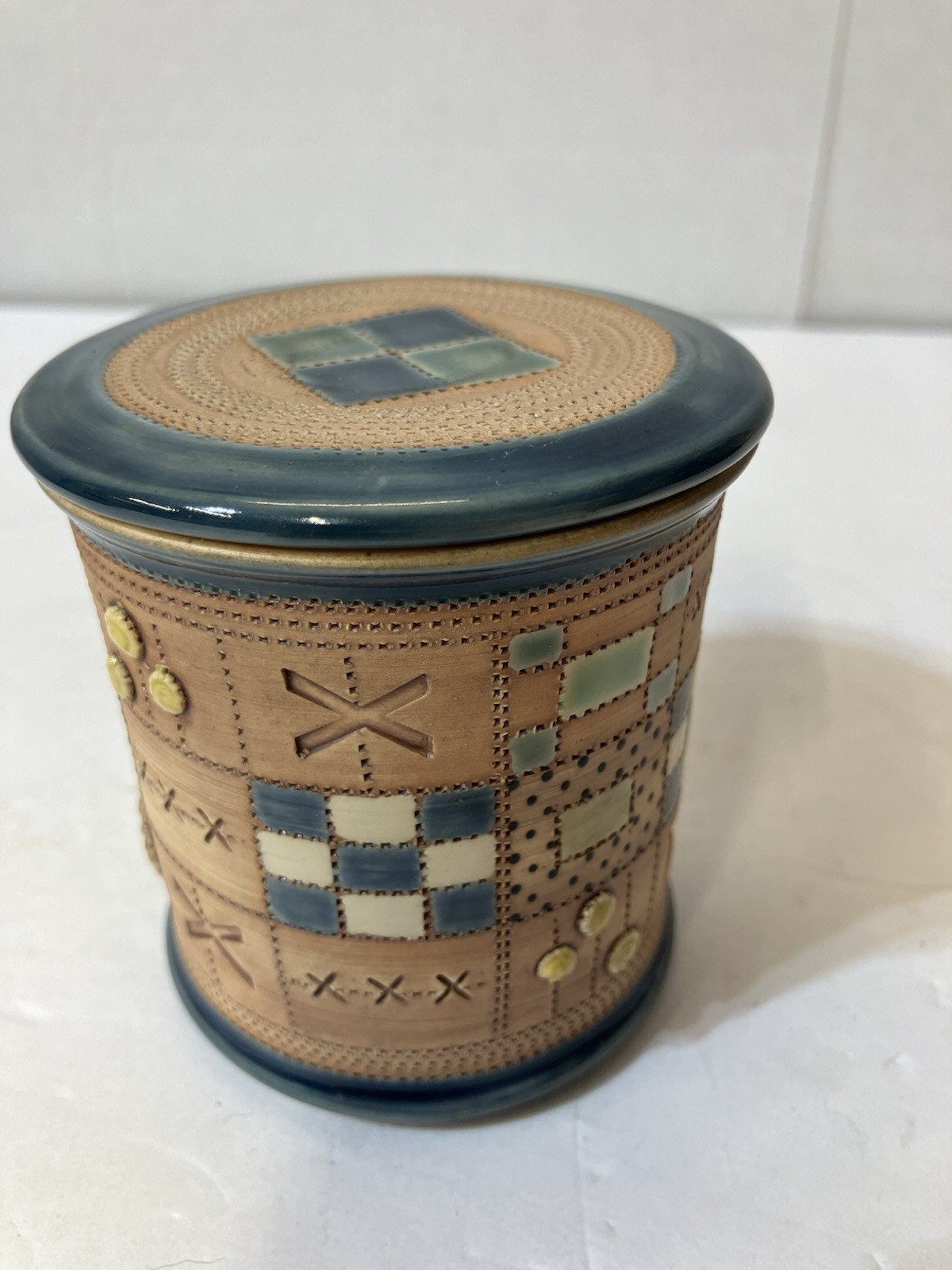 Glazed Pottery Trinket Box With Quilted Pattern