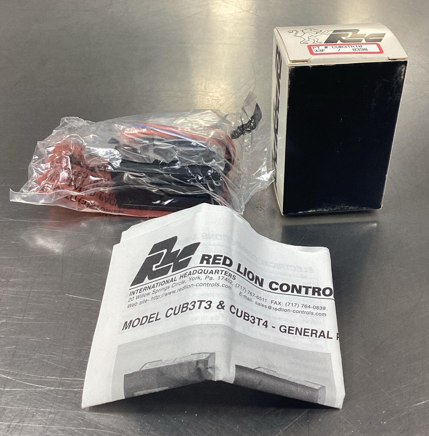 Red Lion  CUB3TR10  Miniature Electronic Timer      5D-15