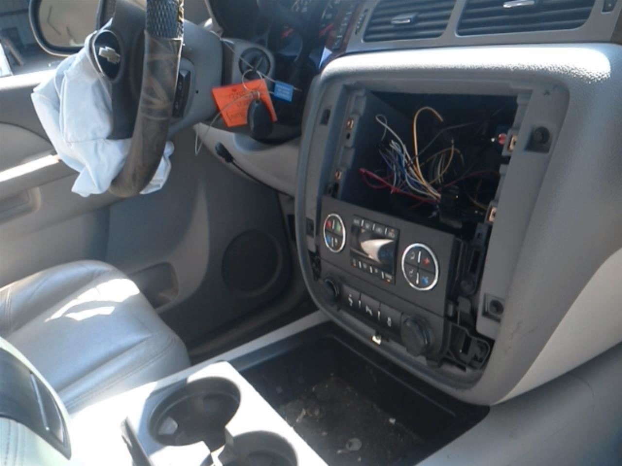 SILVRDO15 2012 Fuse Box Cabin 104892030