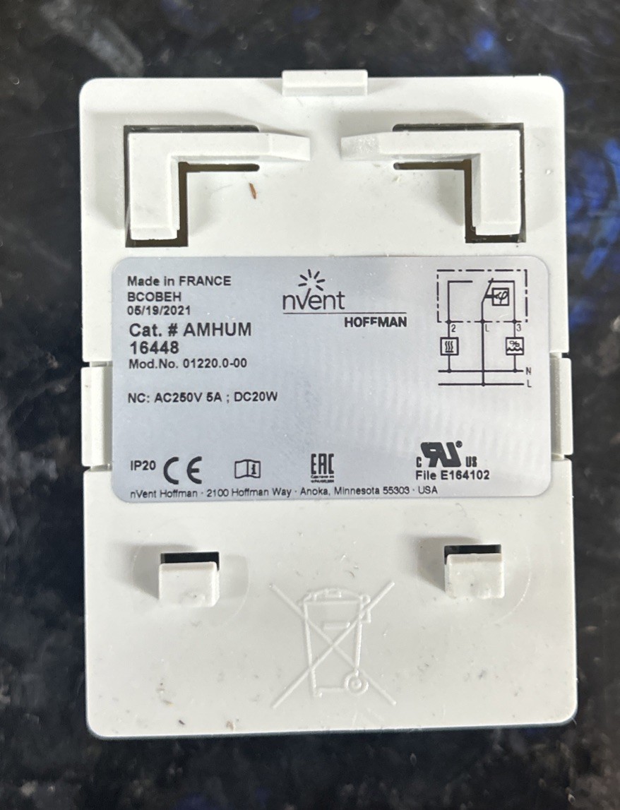 Nvent 01220.0-00 Vertical Hygrostat Mechanical SPDT Relative Humidity Controller