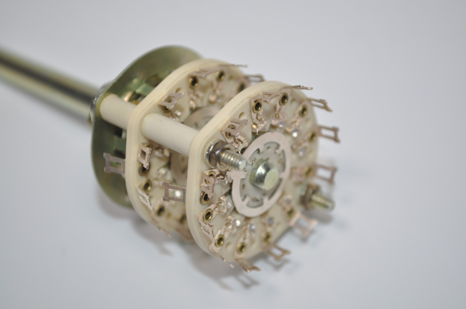 NEW ELECTROSWITCH 2-Pole 12-Pos Rotary Switch Model# D4C0212N