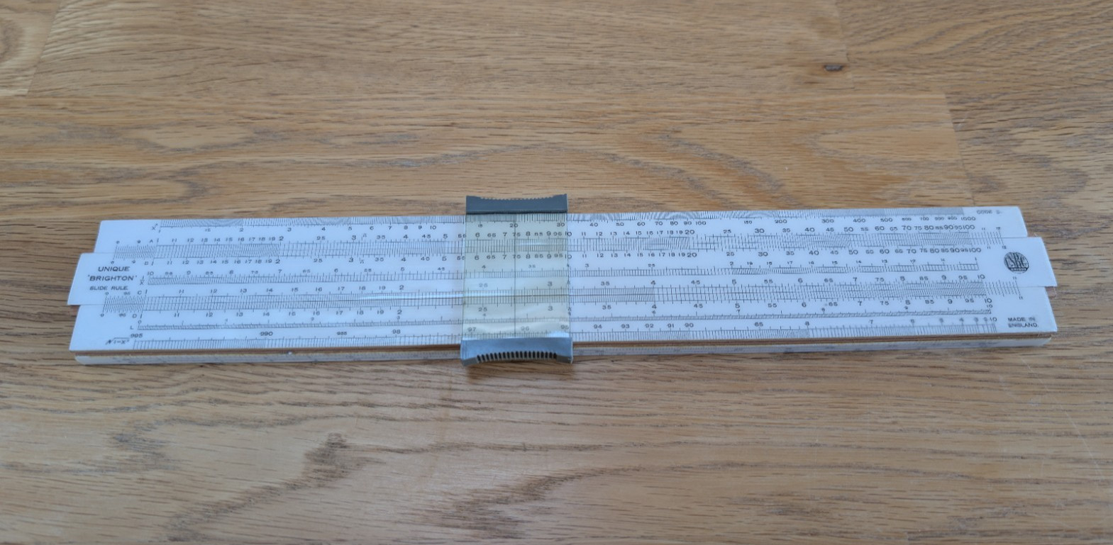 UNIQUE 'BRIGHTON' slide Rule with Case