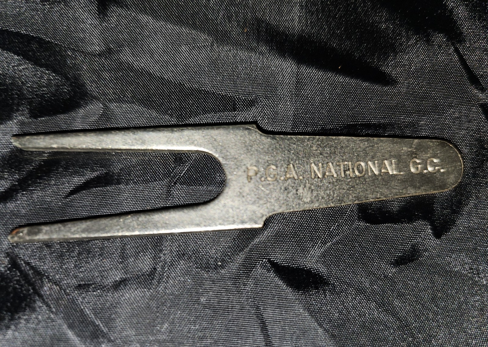 PGA GOLF DIVOT TOOL