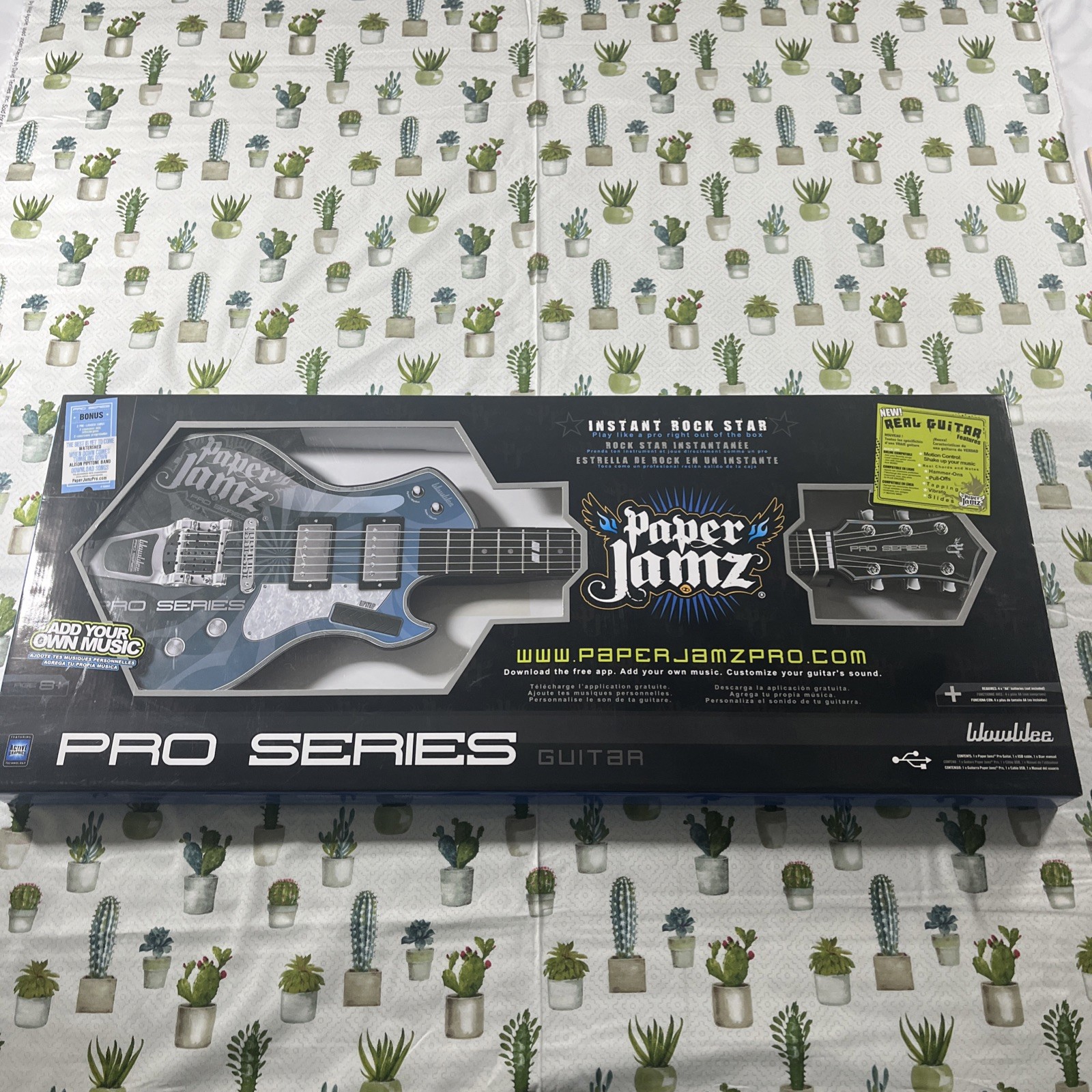 NEW Sealed Paper Jamz Pro Series Guitar( #62882) Instant Rock Star - Blue