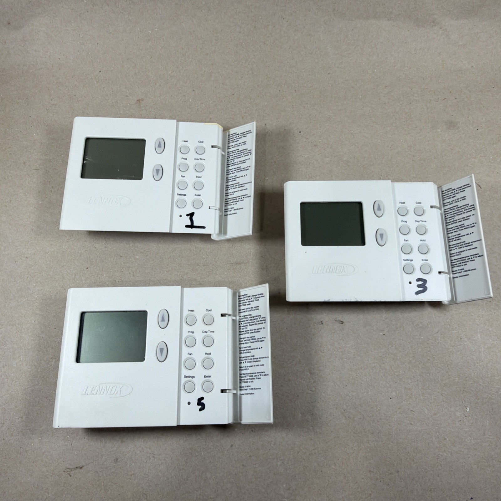 TESTED🔥. QTY - 3 Lennox Thermostats 51M34
