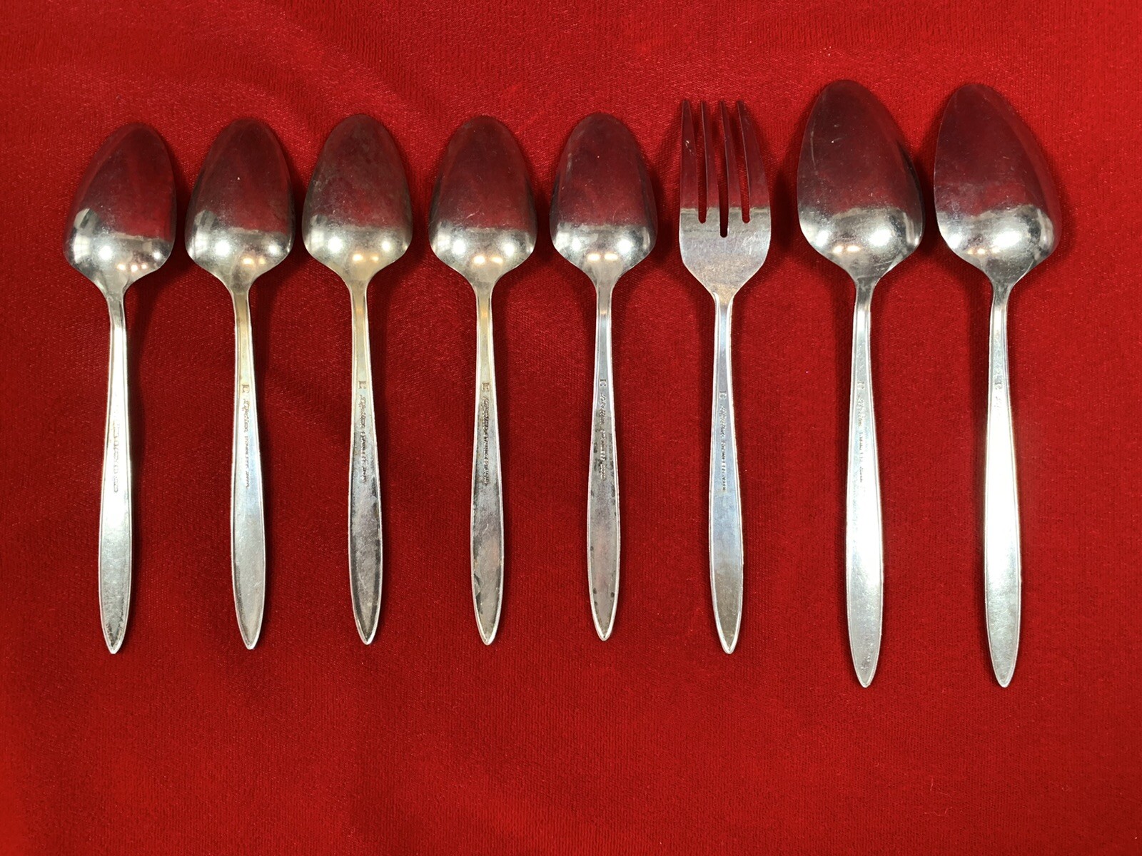 Lifetime Floral Pattern Japanese Flatware 8 Pieces