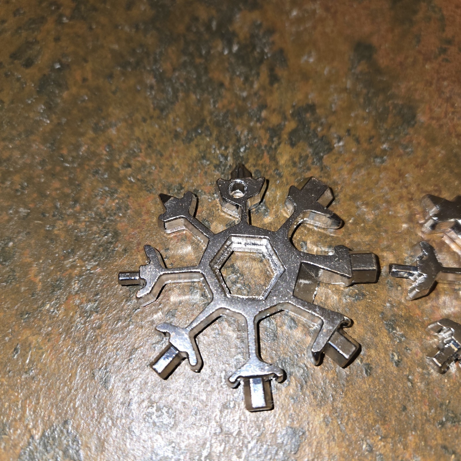 Two Stainless Snowflake Shape 18 In 1 Multi Tool Screwdriver US Fast Shipping!