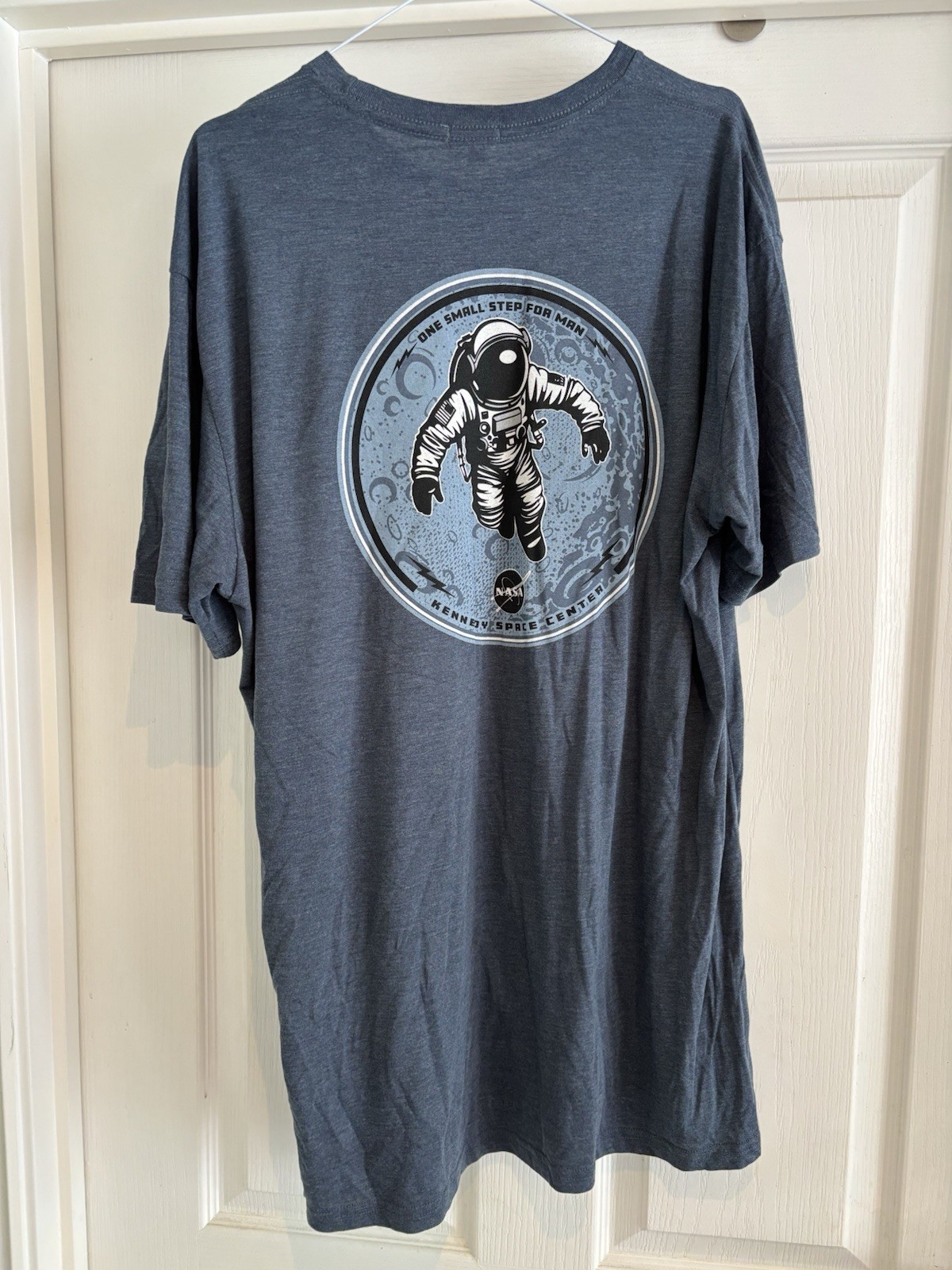Genuine NASA Techstyles T-shirt XXL, BNWT, ONE SMALL STEP FOR MAN Kennedy Space.