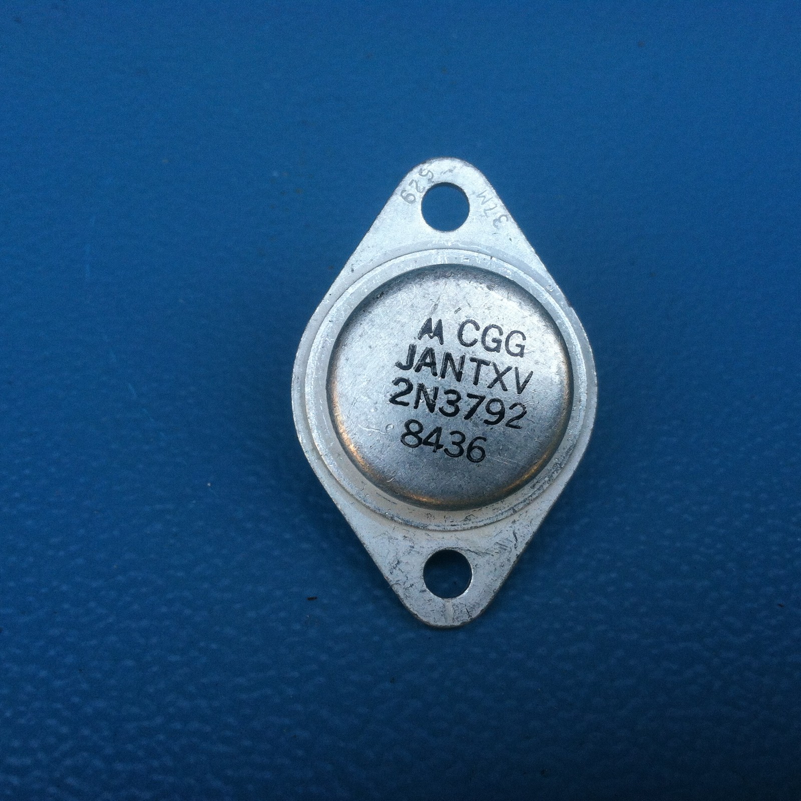 JANTXV2N3792 Silicon PNP 2N3792 Motorola Transistor NOS, 32